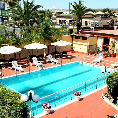 Hotel La Villa ミステルビアンコ エクステリア 写真