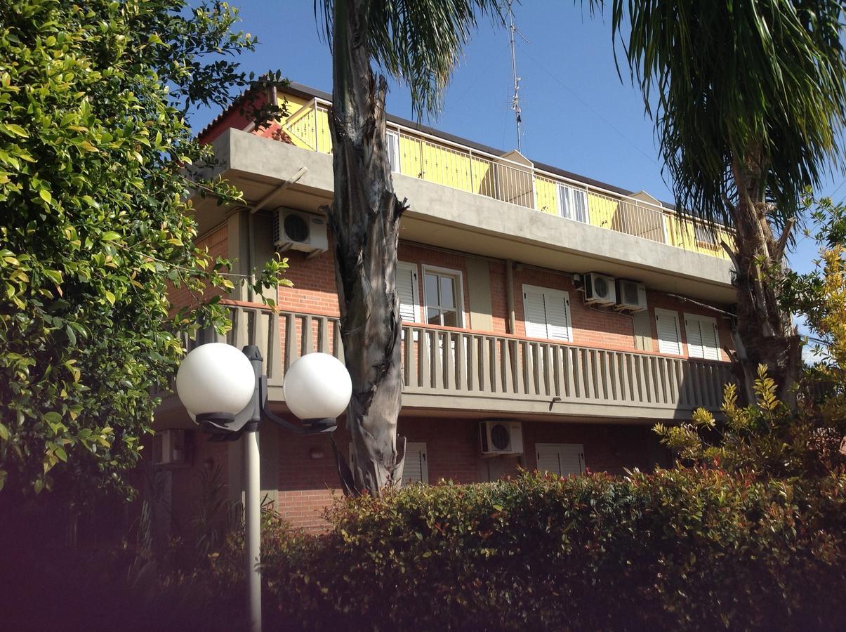 Hotel La Villa ミステルビアンコ エクステリア 写真